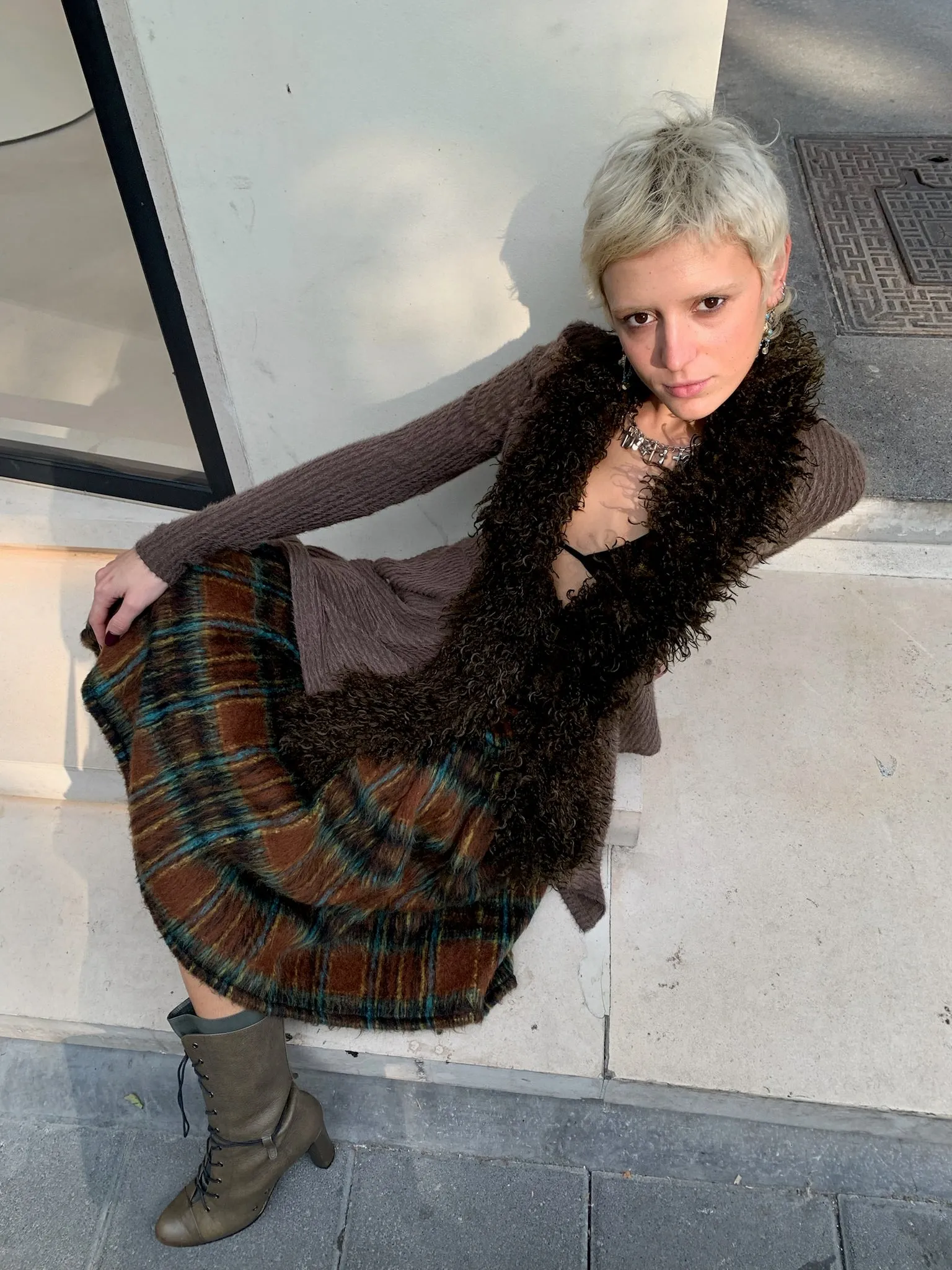 Brown fur( long at the front and short at the back ) slimming knit long sleeve cardigan/jacket/top