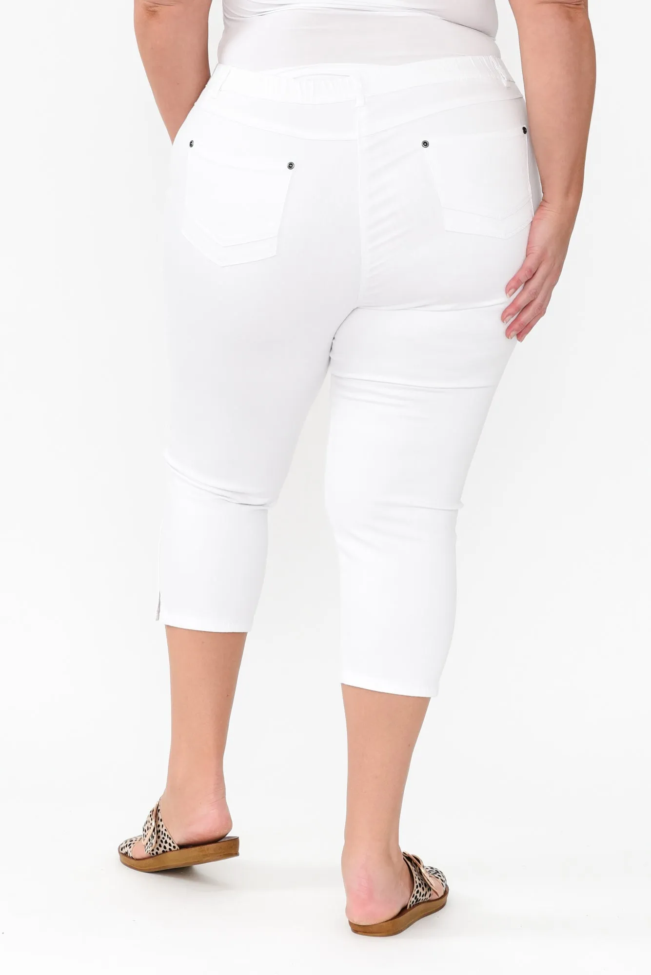 Reed White Stretch Cotton Capri Pants