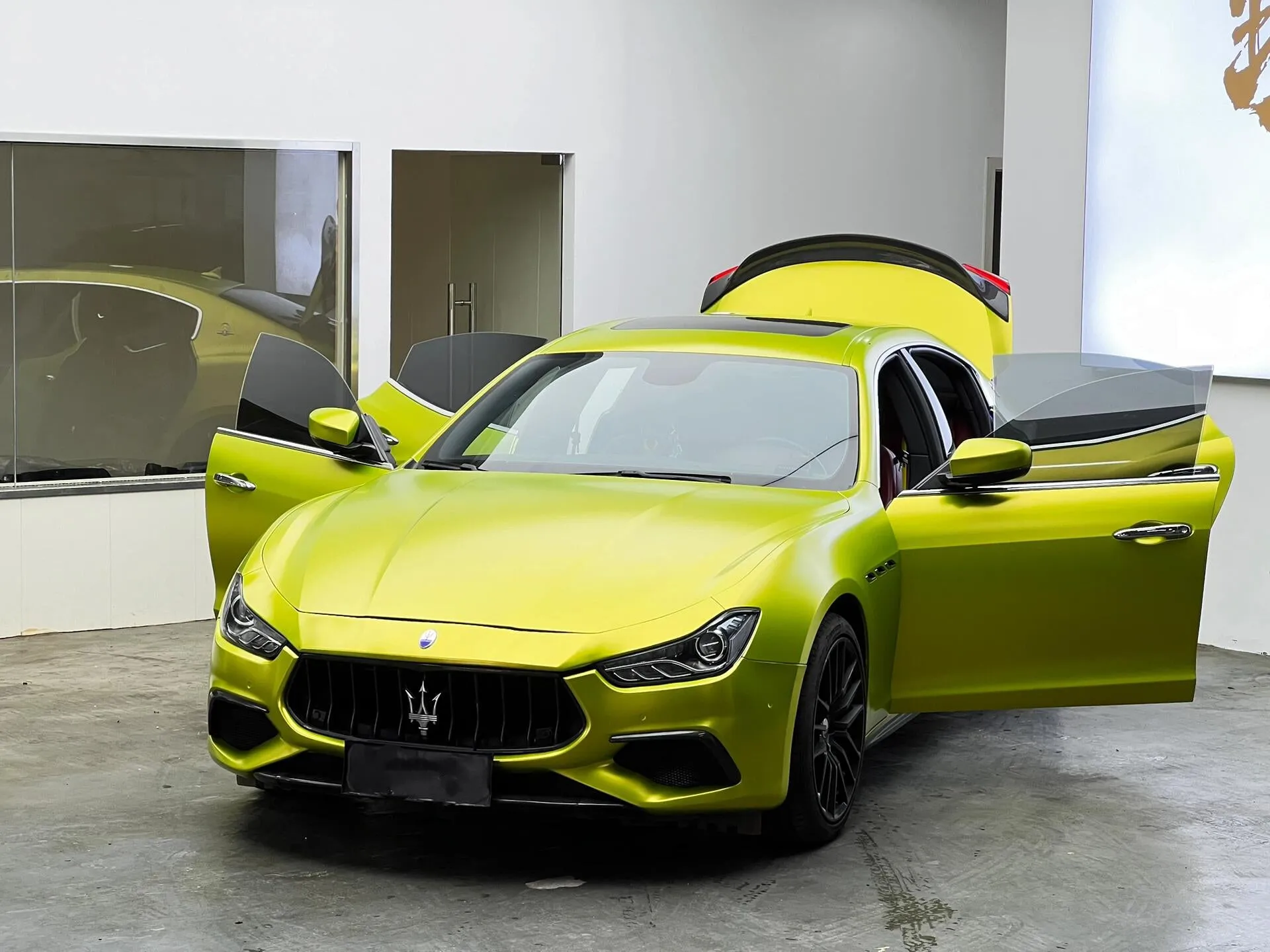 Satin Metallic Lemon Green Vinyl Wrap