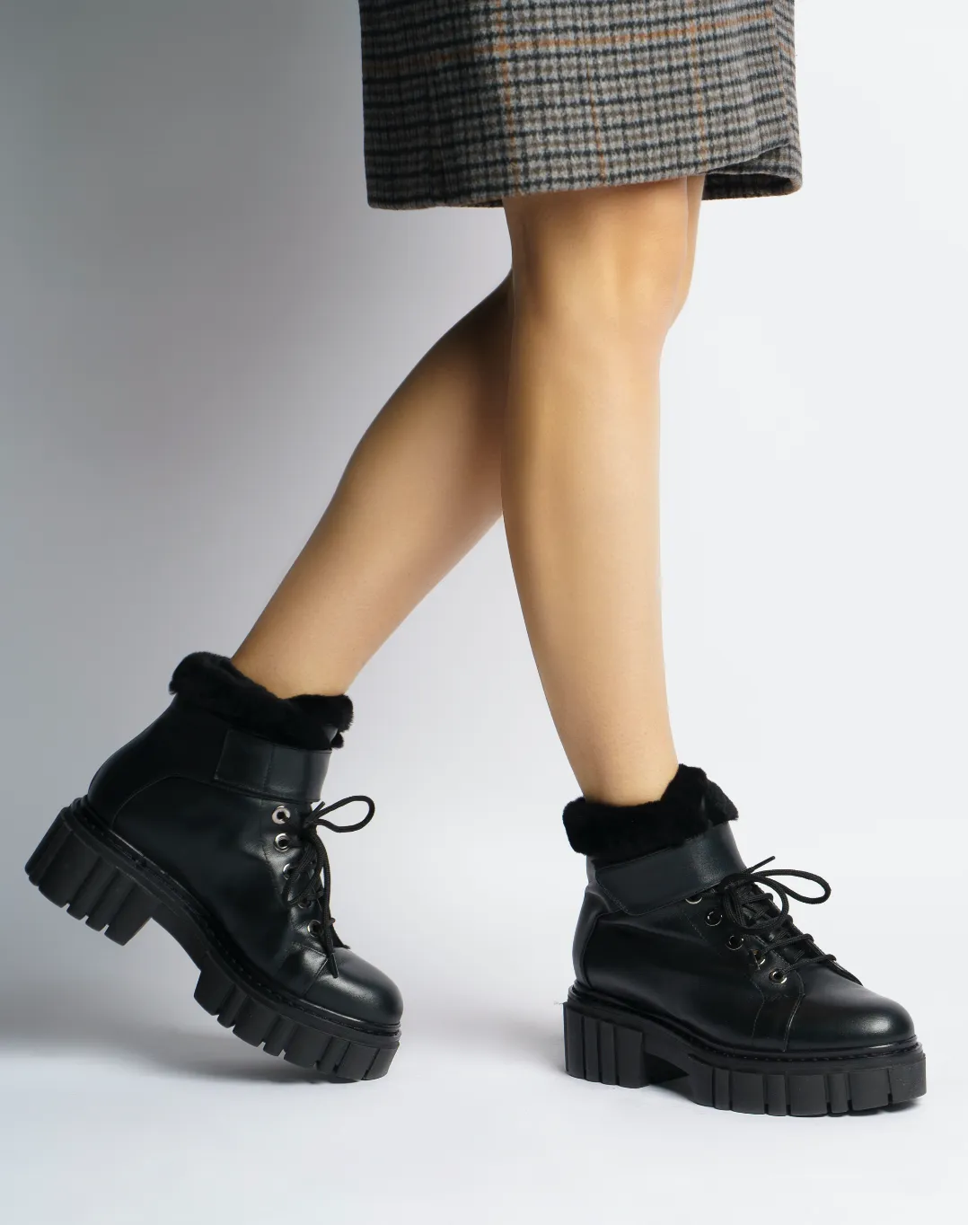 Takara Black Winter Ankle Boots